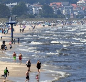 Betrug: Traum vom Urlaub an der Ostsee platzt - So hätte es sein können: Ein Mann hatte für ein Ferienquartier in Heringsdorf bezahlt (Bild: Aufnahme vom Strand an der Ostsee) - das es jedoch gar nicht gab. 