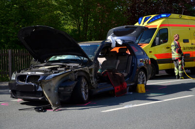 Betrunkener BMW-Fahrer landet nach drei Unfällen im Krankenhaus - 
