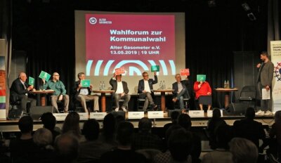 Bewerber diskutieren beim Wahlforum in Zwickau - Wahlforen im Alten Gasometer in Zwickau haben Tradition - wie hier im Vorfeld der Kommunalwahl 2019. 