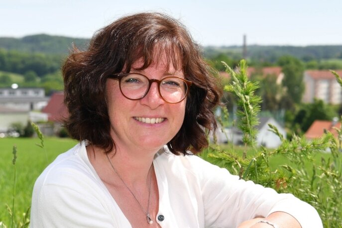 Katja Schättin strebt das Amt der Bürgermeisterin von Lunzenau an. Sie tritt als Einzelbewerberin an. 