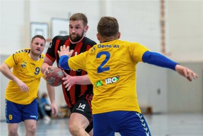 Bezirksliga: Handballer von Fortschritt Mittweida sind nicht zu stoppen - Der Mittweidaer Philipp Rogler trug sich gegen Oederan neunmal in die Torschützenliste ein. Drei Treffer erzielte er per Siebenmeter. 