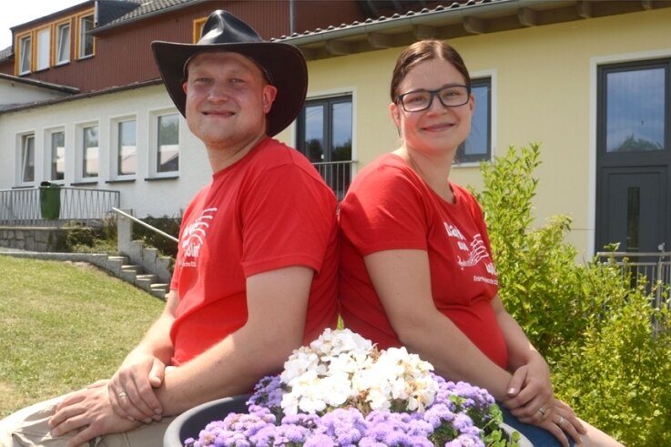 Bibelheim feiert Jubiläum mit Musical - Martin und Marie-Luise Rißmann leiten seit dem Jahr 2020 das Bibelheim in Kottengrün.