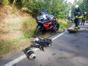 Biker bei Unfall schwer verletzt - 