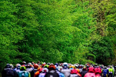 Bilder des Tages vom 21.04.2024 - Es ist der älteste Radsport-Klassiker der Welt: Lüttich-Bastogne-Lüttich. 254,50 km liegen vor den Fahrern.