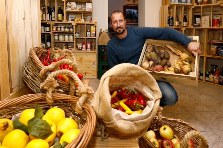 Bioläden müssen viel überregional ordern - Die Nachfrage nach selbst angebautem Gemüse ist in Michael Pöschmanns Laden gestiegen. 