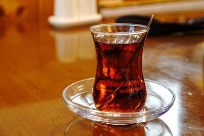 Bis zu sieben Spritzgifte in Schwarzen Tees gefunden - In schwarzem Tee stecken Gerbstoffe - und manchmal auch Pestizide.