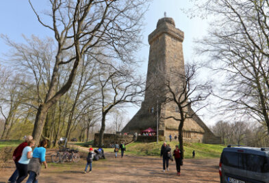 Bismarckturm: Wer noch mal hinauf will, muss sich beeilen - Ende Mai schließt der Glauchauer Bismarckturm wegen weiterer Sanierungsarbeiten.