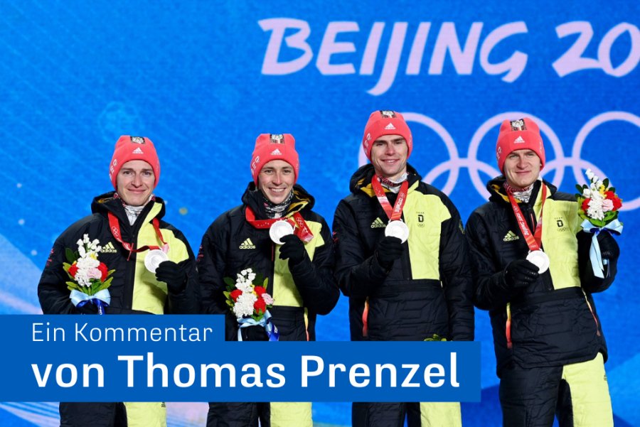 Ein Bild aus glücklichen Tagen: Manuel Faißt (v.l.), Eric Frenzel, Vinzenz Geiger und Julian Schmid aus Deutschland bejubeln bei den Olympischen Spielen 2022 in Peking ihre Silbermedaille.