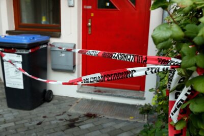 Bluttat in Chemnitz: Mann tot, Ehefrau verletzt - Das Haus, in dem sich das Tötungsdelikt abspielte.