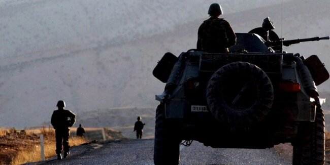 Türkische Bodentruppen auf Patrouille in der Region Sirnak im Südosten des Landes.