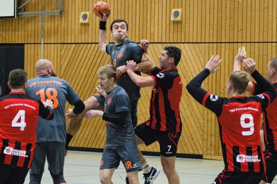 Böse Bescherung für Mittweidaer Handballer im Vogtland - 