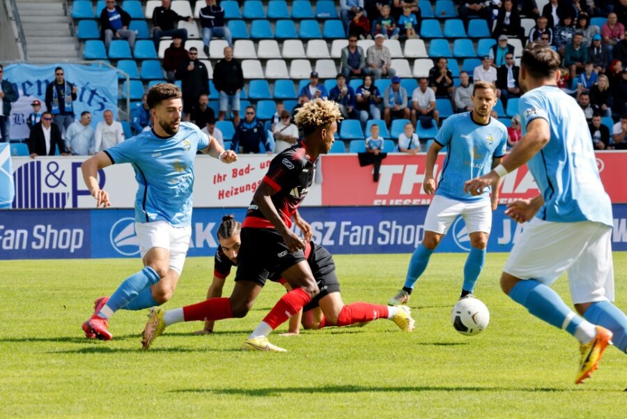 Böse Klatsche für den CFC: Himmelblaue verlieren Ostderby gegen Rot-Weiß Erfurt mit 0:3