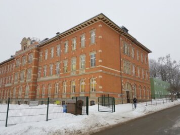 Bombendrohung an Altendorfer Oberschule - 18-Jähriger gibt Tat zu - 