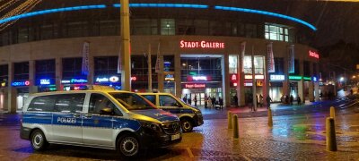 Bombendrohung gegen Plauener Stadt-Galerie: Evakuierung aufgehoben - Sprengsätze wurden nicht gefunden - 