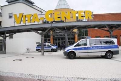 Bombendrohung legt Vita-Center stundenlang lahm - Das Vita-Center ist am Mittag evakuiert worden.