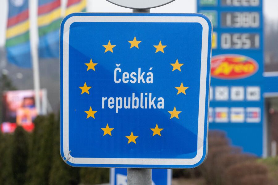 Bei den Regeln zum kleinen Grenzverkehr herrscht auf Tschechischer Seite Verwirrung. Der Botschafter stellt jetzt klar: Einkaufstouren in Tschechien sind für Deutsche erlaubt.