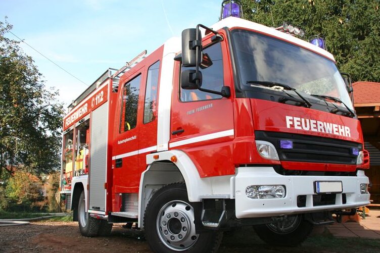 Brand-Erbisdorf: Feuer in Aluminiumschmiede - 