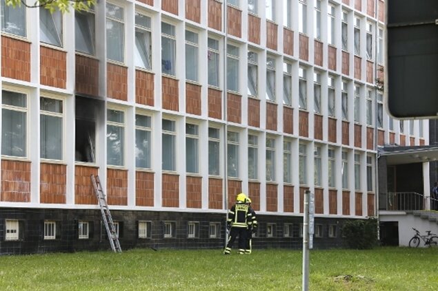 Brand in Asylbewerberheim in Chemnitz - Tatverdächtiger festgenommen - 