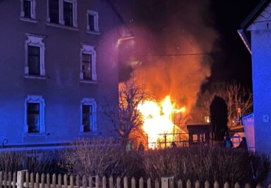 Brand in Bäckerei in Eppendorf - In der Bäckerei an der Leubsdorfer Straße ist in der Nacht zu Sonntag ein Feuer ausgebrochen.