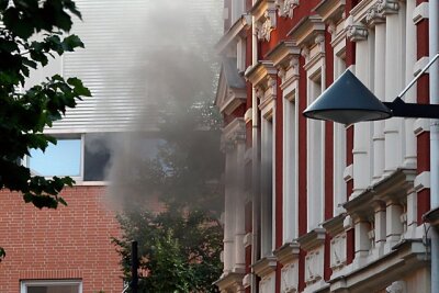 Brand in Bürogebäude - 