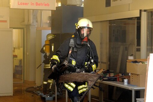 Brand in der Hochschule Mittweida - Die Feuerwehr Mittweida brachte den Brand schnell unter Kontrolle.