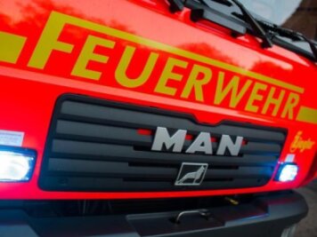 Brand in einstiger Schwimmhalle in Oberwiesenthal - 