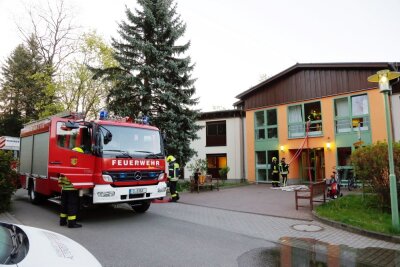 Brand in sozialtherapeutischer Unterkunft am Karbel - In der sozialtherapeutische Wohnstätte am Karbel in Altendorf hat es am Montagfrüh gegen 5 Uhr gebrannt.