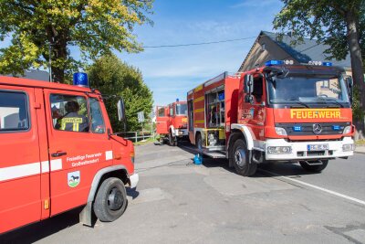 Brand in Wohnung ausgebrochen - Bewohner löschen selbst - Zu einem Wohnungsbrand in Großwaltersdorf rückte die Feuerwehr am Mittwoch aus.