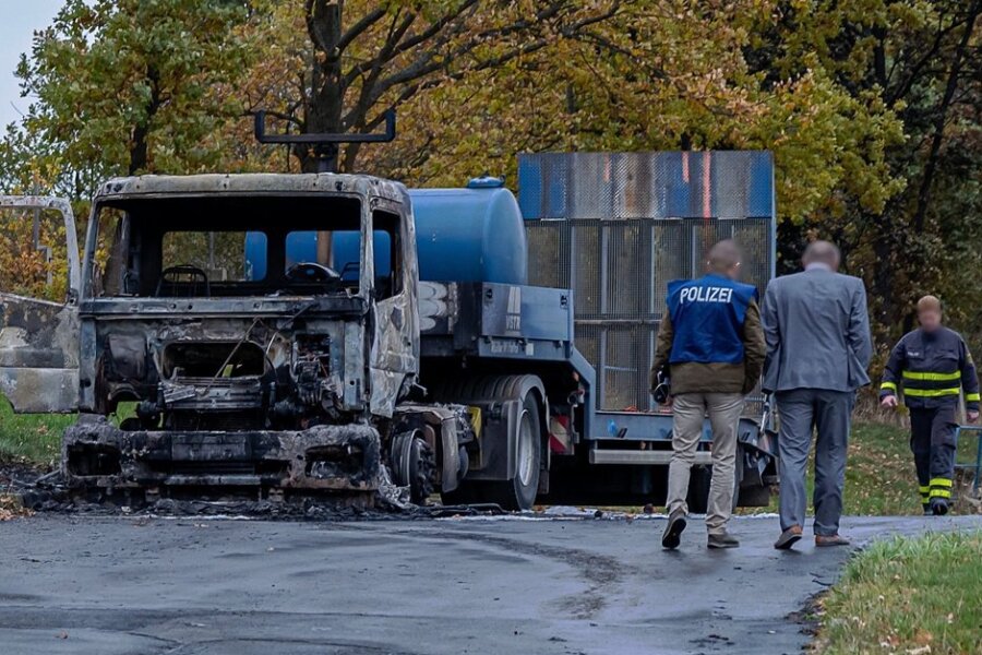 Brandanschlag in Rodewisch: Innenminister kündigt Belohnung für Hinweise an - 