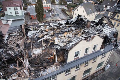 Brandopfer von Brand-Erbisdorf holen ihre Habseligkeiten aus Wohnungen - 