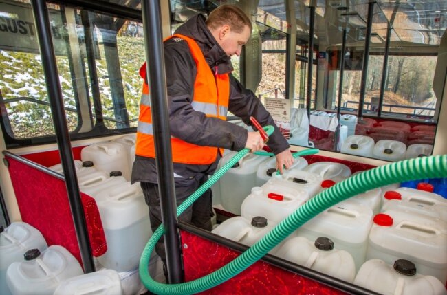 Bremstests mit besonderen Gästen an Bord der Drahtseilbahn - 