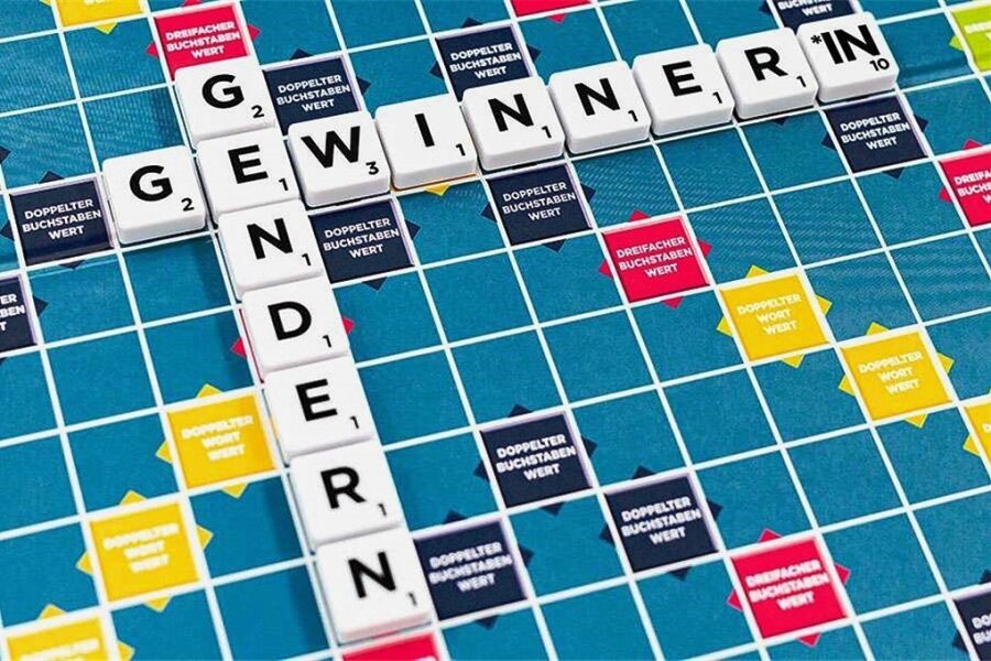 Brettspielfreund*innen aufgepasst: Wo man das Gender-Sternchen für Scrabble herbekommt - Steine mit Sternchen: So geht Marketing. 