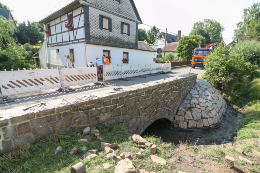 Brücke am Ullersberg in Uhlsdorf wird instand gesetzt - 