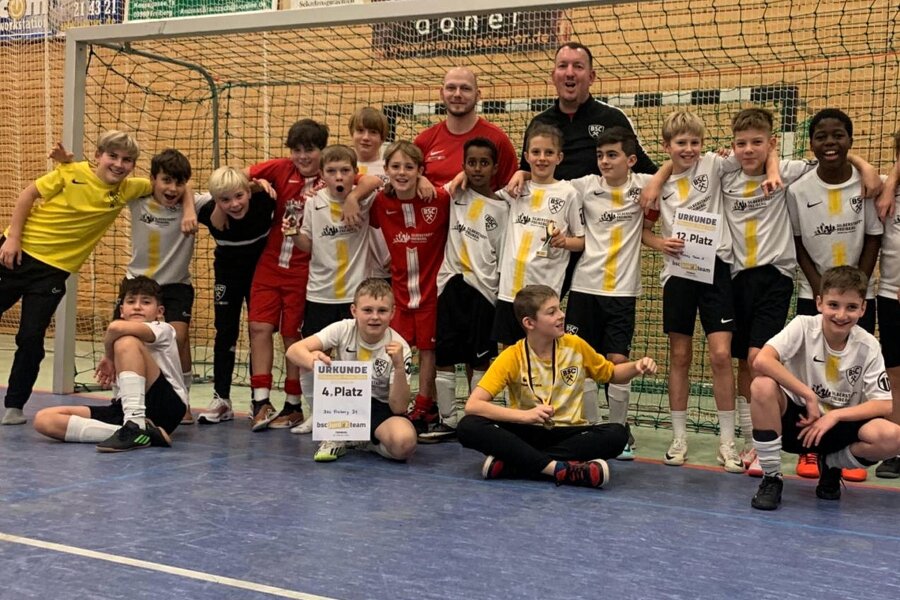 BSC Freiberg: Junge Kicker rüsten zum Endspurt - Gelungener Auftritt: die beiden Teams des BSC Freiberg beim Silberstadtpokal-Turnier der Altersklasse U 12.