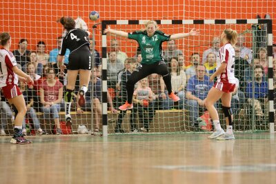 BSV Sachsen verliert gegen Haunstetten - Die Handballerinnen des BSV Sachsen Zwickau haben sich im letzten Heimspiel dem ebenfalls abstiegsgefährdeten TSV Haunstetten mit 24:30 (14:14) geschlagen geben müssen.