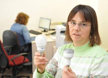 Bürgerarbeit löst Kommunal-Kombi ab - Kerstin Schiering ist beim Verein "Chancen für Sachsen" in Freiberg Bürgerarbeiterin. Sie berät zum Energiesparen.