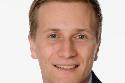 Bürgermeister Kämpf kann Amt im Plauener Rathaus erst 2022 antreten - Der bisherige CDU-Stadtrat Tobias Kämpf tritt am 1. Februar das Amt des Kulturbürgermeisters an.