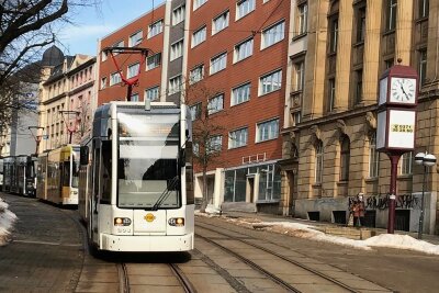 Bürgermeisterin will Plauener Bahnhofstraße nicht für Autos öffnen - Nur Straßenbahnen sollen über die mittlere Bahnhofstraße rollen.