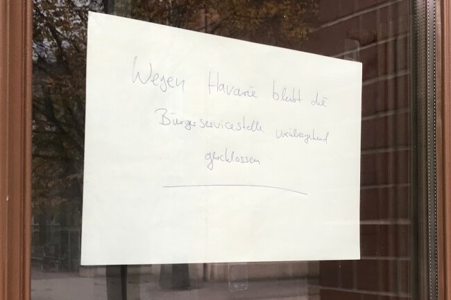 Bürgerservicestelle in der Sachsen-Allee bleibt nach Einbruch geschlossen - 