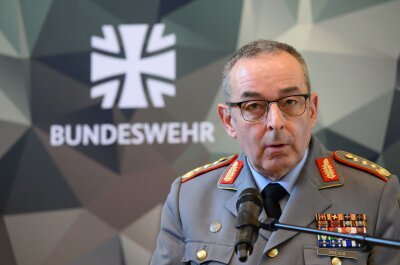Bundesamt warnt im Wahljahr vor Desinformation im Netz - Carsten Breuer, Generalinspekteur der Bundeswehr.
