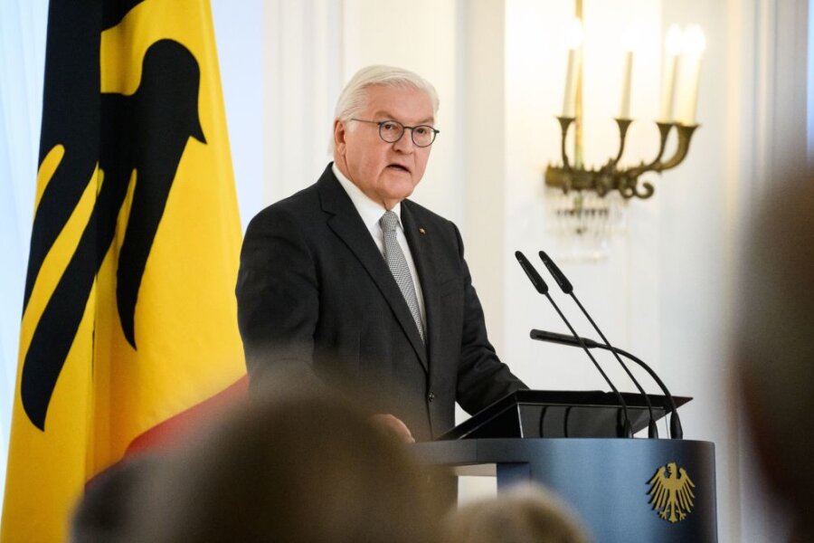 Bundespräsident Steinmeier setzt "Ortszeit" in Sachsen fort - Bundespräsident Frank-Walter Steinmeier spricht zur Eröffnung einer Tagung im Schloss Bellevue.