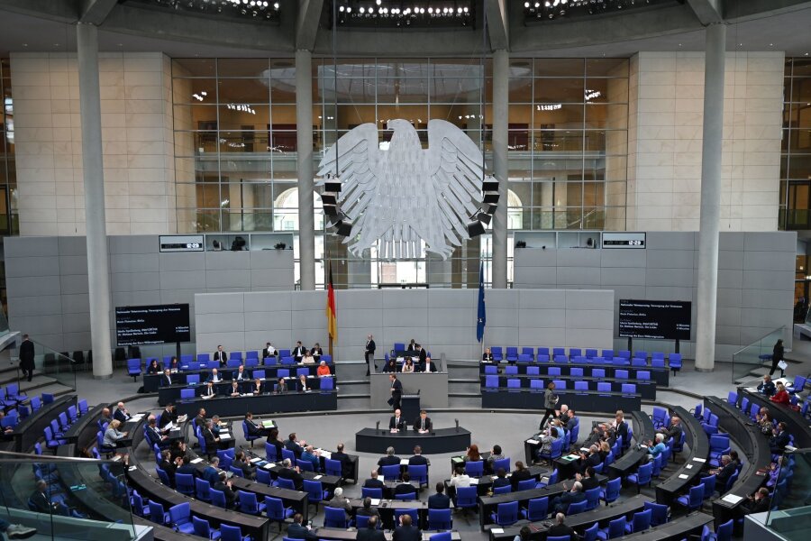 Bundestag beschließt jährlichen Nationalen Veteranentag - Der Bundestag hat beschlossen einen Nationalen Veteranentag einzuführen.