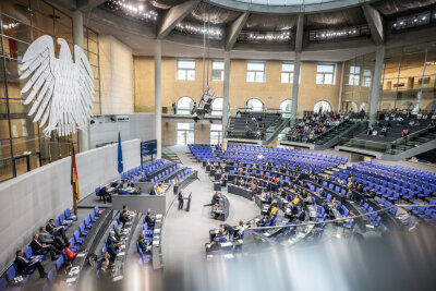 Bundestag will weniger heizen und weniger kühlen - 