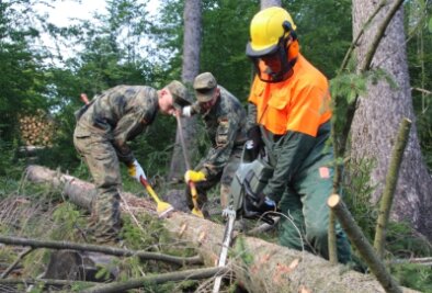 Bereits im vergangenen Jahr kamen Soldaten der Bundeswehr in den Wäldern zum Einsatz.
