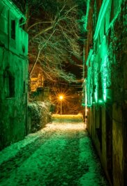 Burgstädt erstrahlt grün - Die grünen Lichter sollen als Symbol und Hoffnungsträger die Dunkelheit im Januar mildern, Kraft und Stärke spenden.