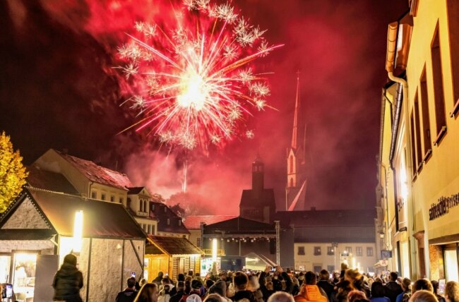 Burgstädter feiern drei Tage lang und lassen es dabei kräftig Krachen - 