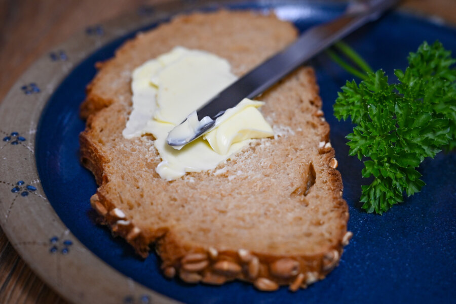 Butter oft mit Rückständen von Mineralöl belastet - 