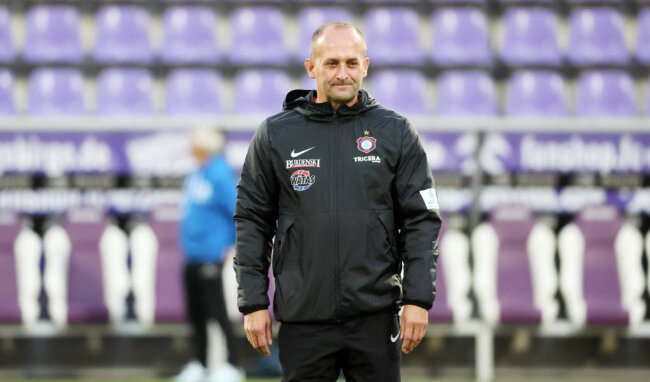 Carsten Müller bleibt Trainer des FC Erzgebirge Aue - Holte in den vergangenen drei Wochen drei Siege mit dem FC Erzgebirge Aue: Carsten Müller bleibt Trainer des Fußball-Drittligisten.
