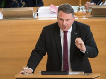 CDU-Abgeordnete setzen auf Abteilung Attacke - Christian Hartmann - CDU-Fraktionschef