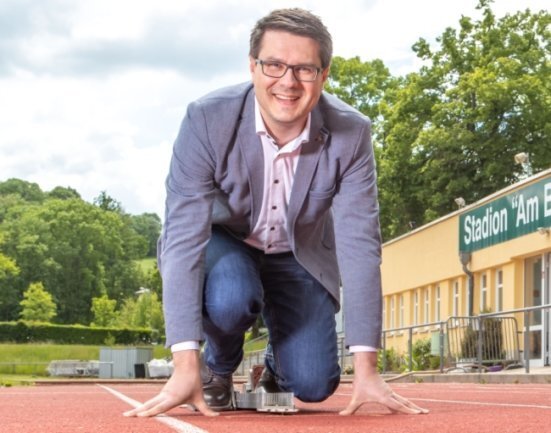CDU Mittelsachsen nominiert Döbelns OB Sven Liebhauser für Landratswahl - Der CDU-Kreisvorsitzende Sven Liebhauser - hier im Sommer auf einer neuen Tartanbahn in Döbeln - will bei der Landratswahl an den Start gehen.